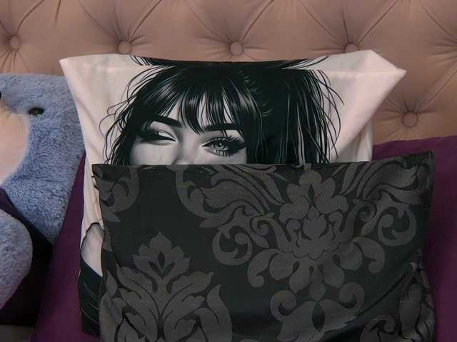 VannyFoxx's BongaCams show and profile