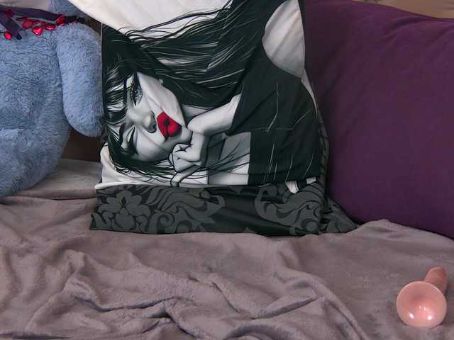 VannyFoxx's BongaCams show and profile