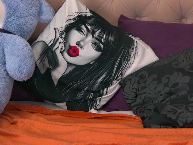 VannyFoxx's BongaCams show and profile