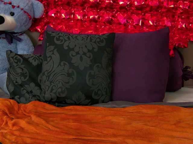 VannyFoxx's BongaCams show and profile