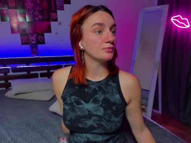 ArinaWinss webcam