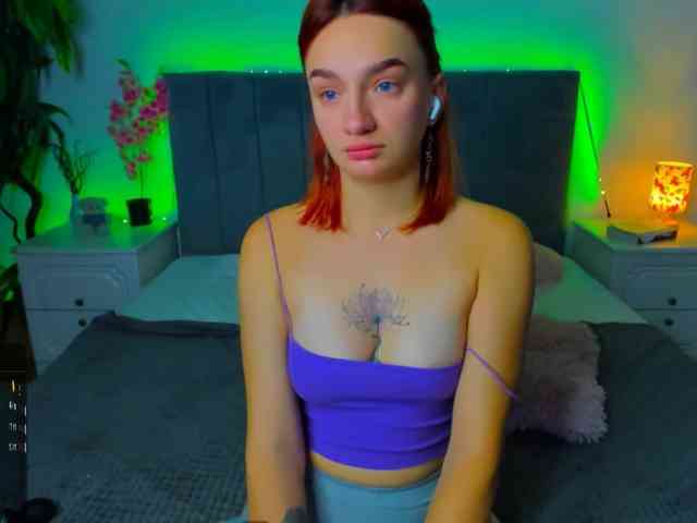 ArinaWinss webcam