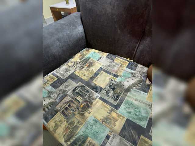 Curvy-maxy9's BongaCams show and profile