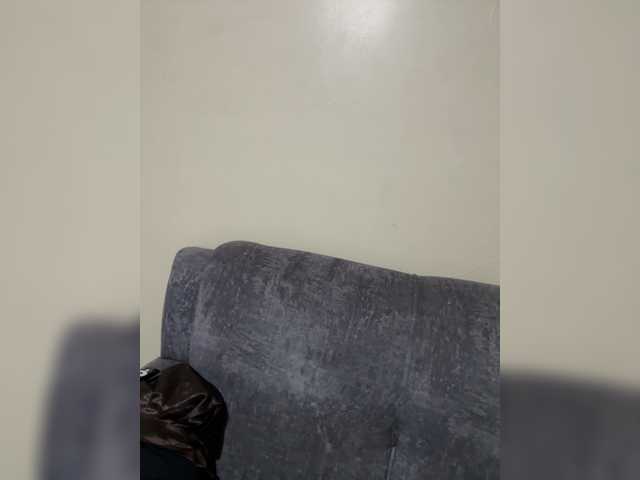 Curvy-maxy9's BongaCams show and profile