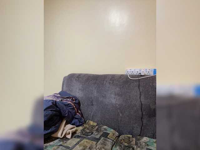 Curvy-maxy9's BongaCams show and profile