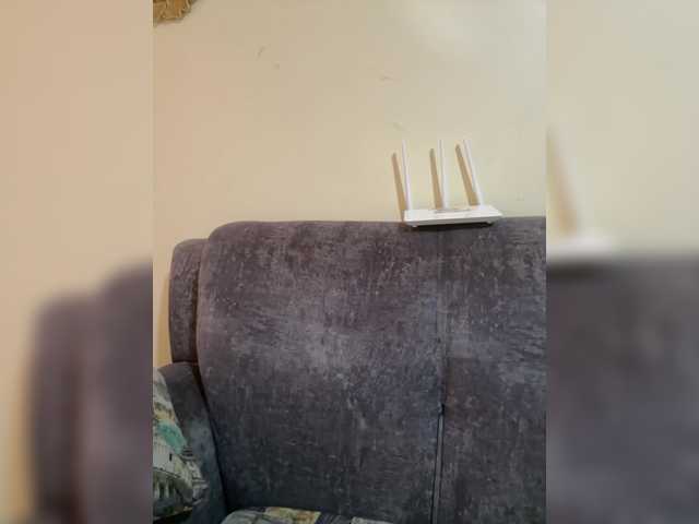 Curvy-maxy9's BongaCams show and profile