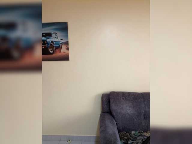 Curvy-maxy9's BongaCams show and profile