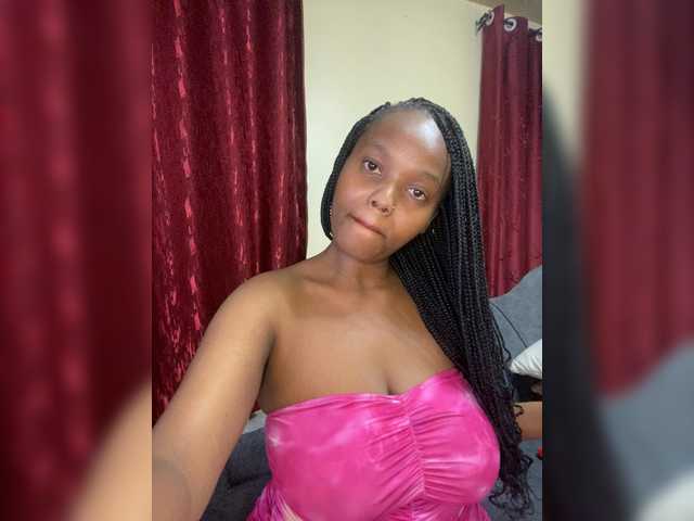  Curvy-maxy9 chat room