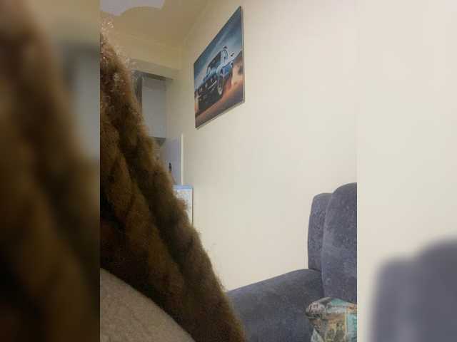 Curvy-maxy9's BongaCams show and profile