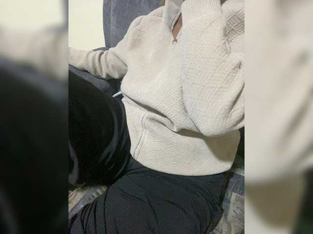 Curvy-maxy9 Live Cam on BongaCams