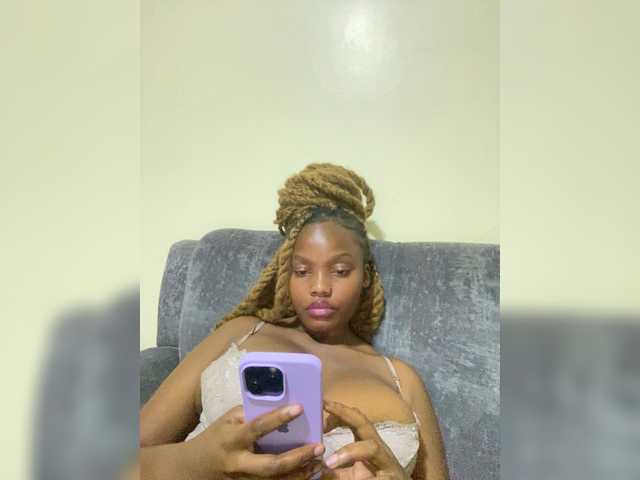 Preview of curvy-maxy9