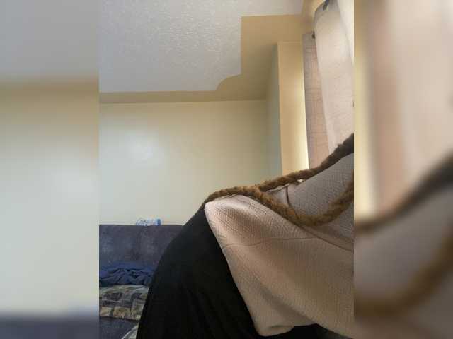 Curvy-maxy9's BongaCams show and profile