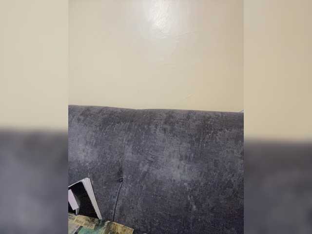 Curvy-maxy9's BongaCams show and profile