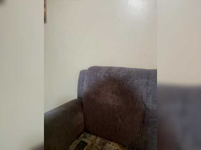 Curvy-maxy9's BongaCams show and profile