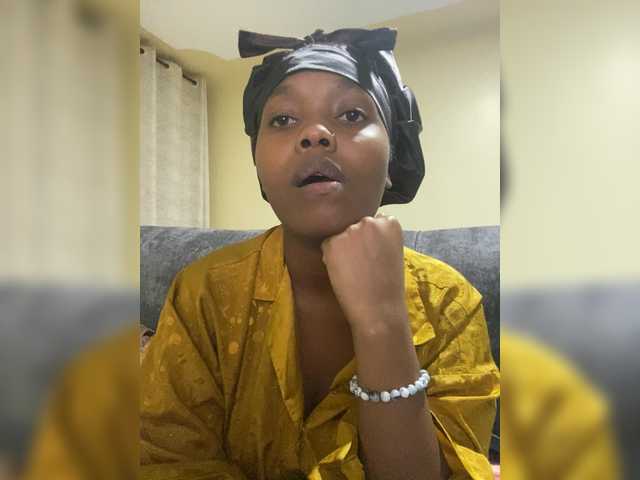 Curvy-maxy9 from BongaCams is Freechat