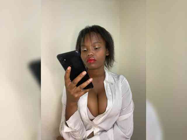 Curvy-maxy9 Curvy-maxy9