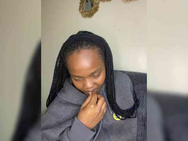 Curvy-maxy9 Curvy-maxy9