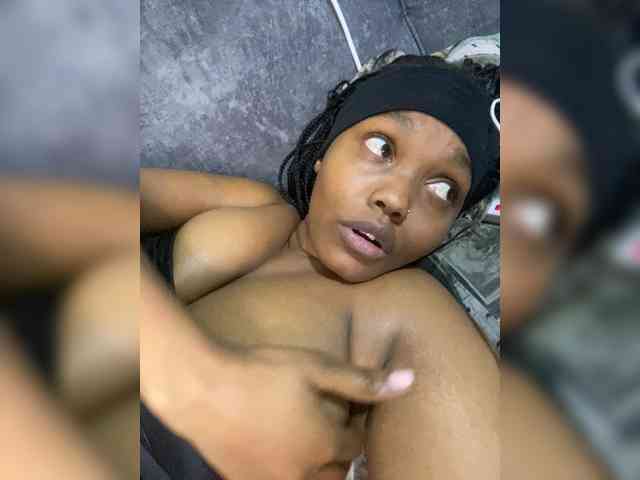 Curvy-maxy9 Curvy-maxy9