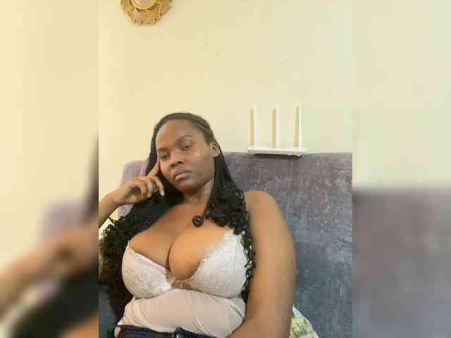 Curvy-maxy9 Curvy-maxy9