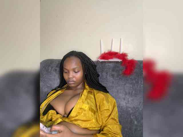 Curvy-maxy9 Curvy-maxy9