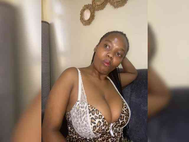 Curvy-maxy9 Curvy-maxy9