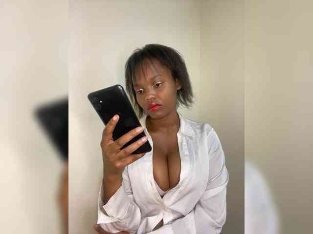 Curvy-maxy9 Curvy-maxy9