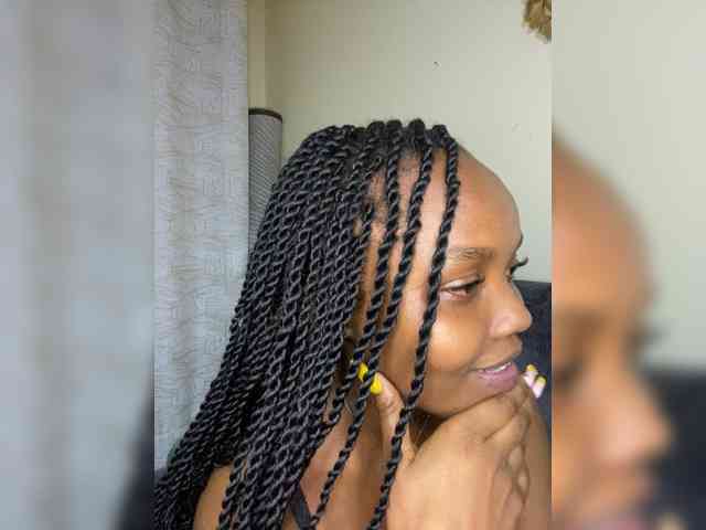 Curvy-maxy9 Curvy-maxy9