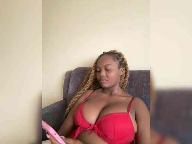 Curvy-maxy9 Curvy-maxy9