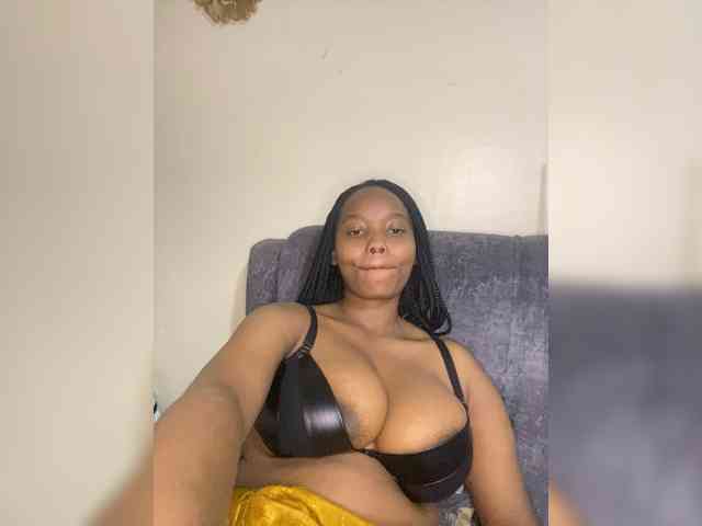 Curvy-maxy9 Curvy-maxy9