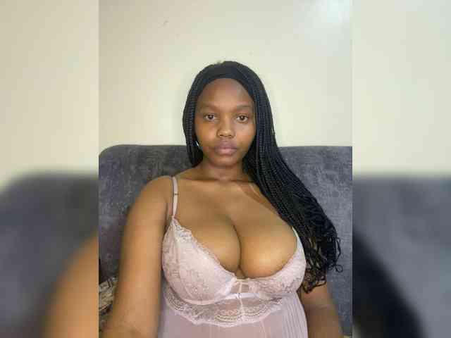 Curvy-maxy9 Curvy-maxy9