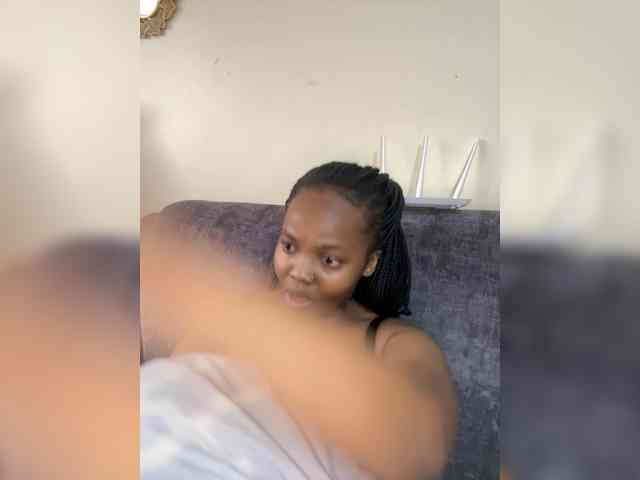 Curvy-maxy9 Curvy-maxy9