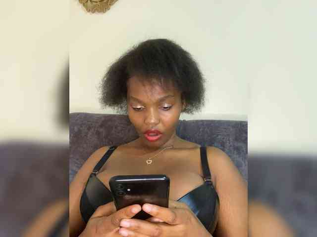 Curvy-maxy9 Curvy-maxy9