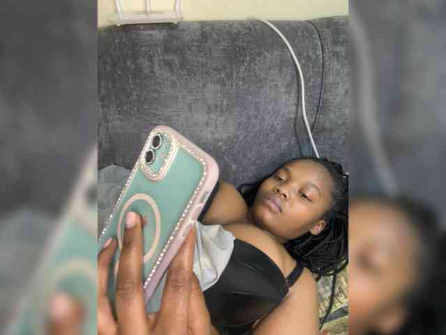 Curvy-maxy9 Curvy-maxy9