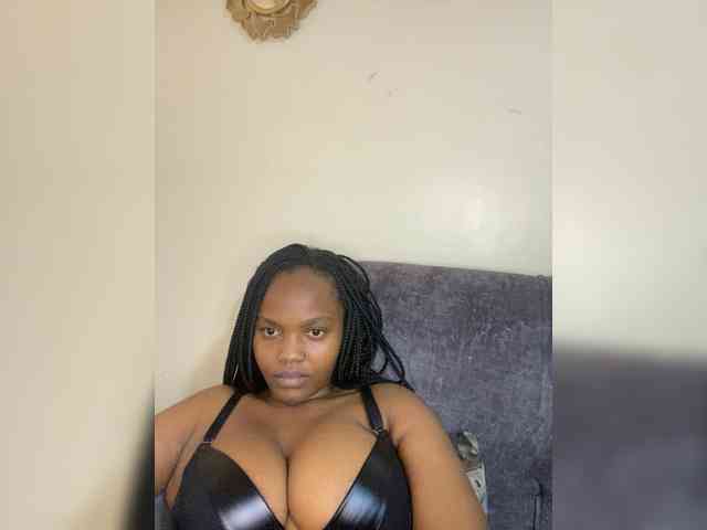 Curvy-maxy9 Curvy-maxy9