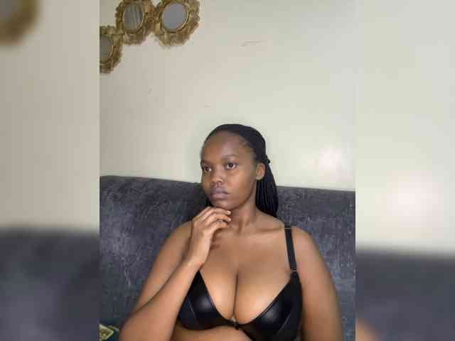 Curvy-maxy9 Curvy-maxy9