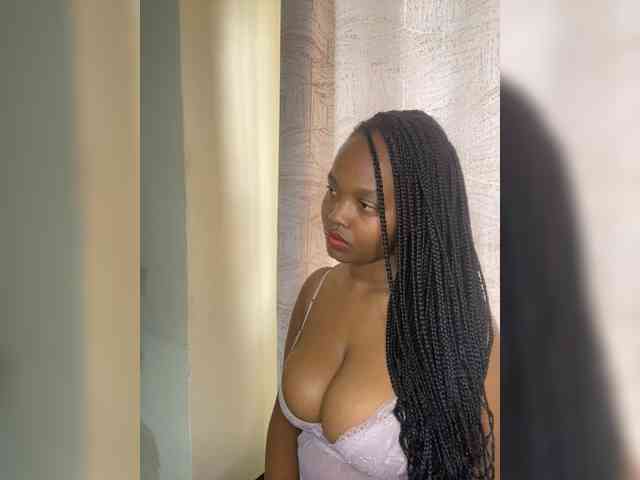 Curvy-maxy9 Curvy-maxy9