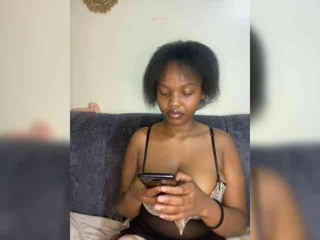 Curvy-maxy9 Curvy-maxy9