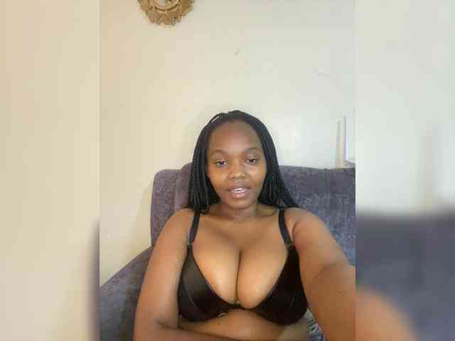 Curvy-maxy9 Curvy-maxy9