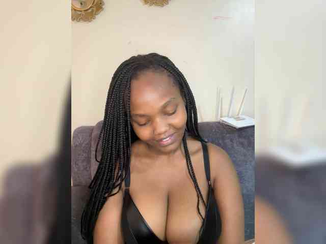 Curvy-maxy9 Curvy-maxy9