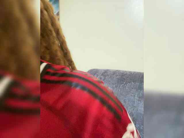 Curvy-maxy9 webcam