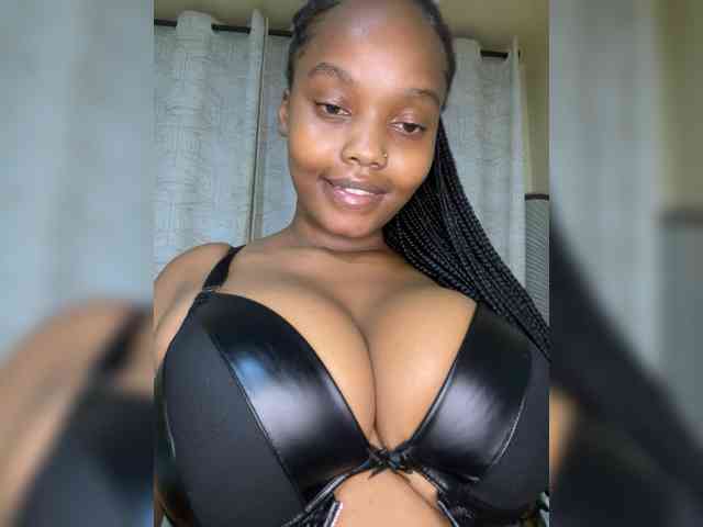 Curvy-maxy9 Curvy-maxy9