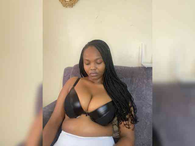 Curvy-maxy9 Curvy-maxy9