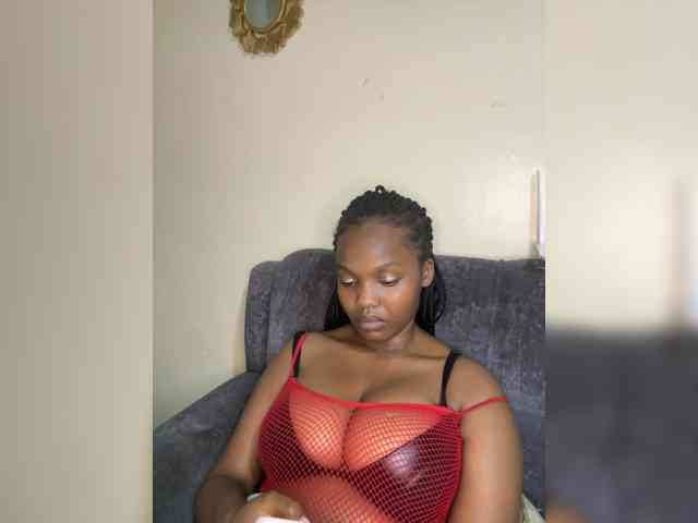 Curvy-maxy9 Curvy-maxy9