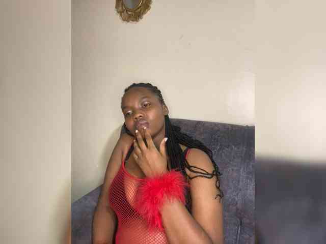 Curvy-maxy9 Curvy-maxy9