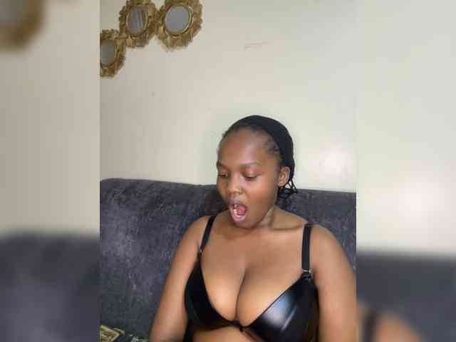 Curvy-maxy9 Curvy-maxy9