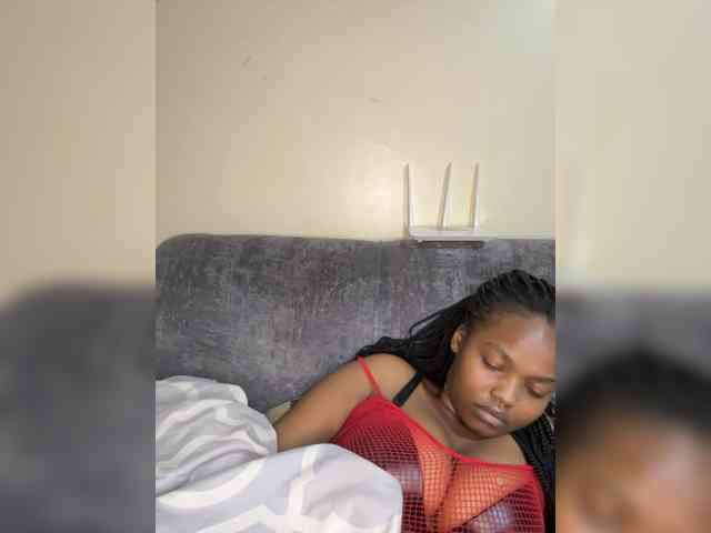 Curvy-maxy9 Curvy-maxy9