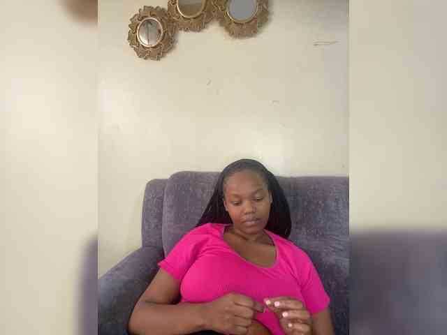 Curvy-maxy9 Curvy-maxy9