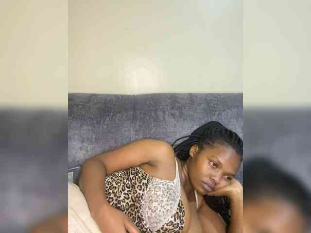 Curvy-maxy9 Curvy-maxy9