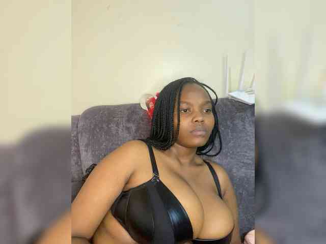 Curvy-maxy9 Curvy-maxy9