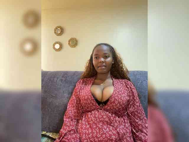 Curvy-maxy9